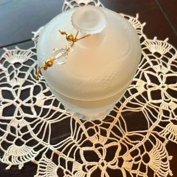 Hand Poured Soy Candle Using Upcycled Vintage Glasssware “Winter” - Picture 3 of 8